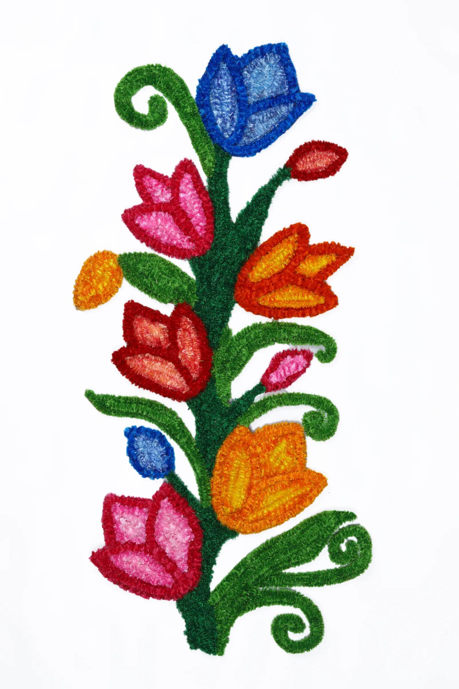 Tulip Vine Woolen Rangoli Strip — image 1